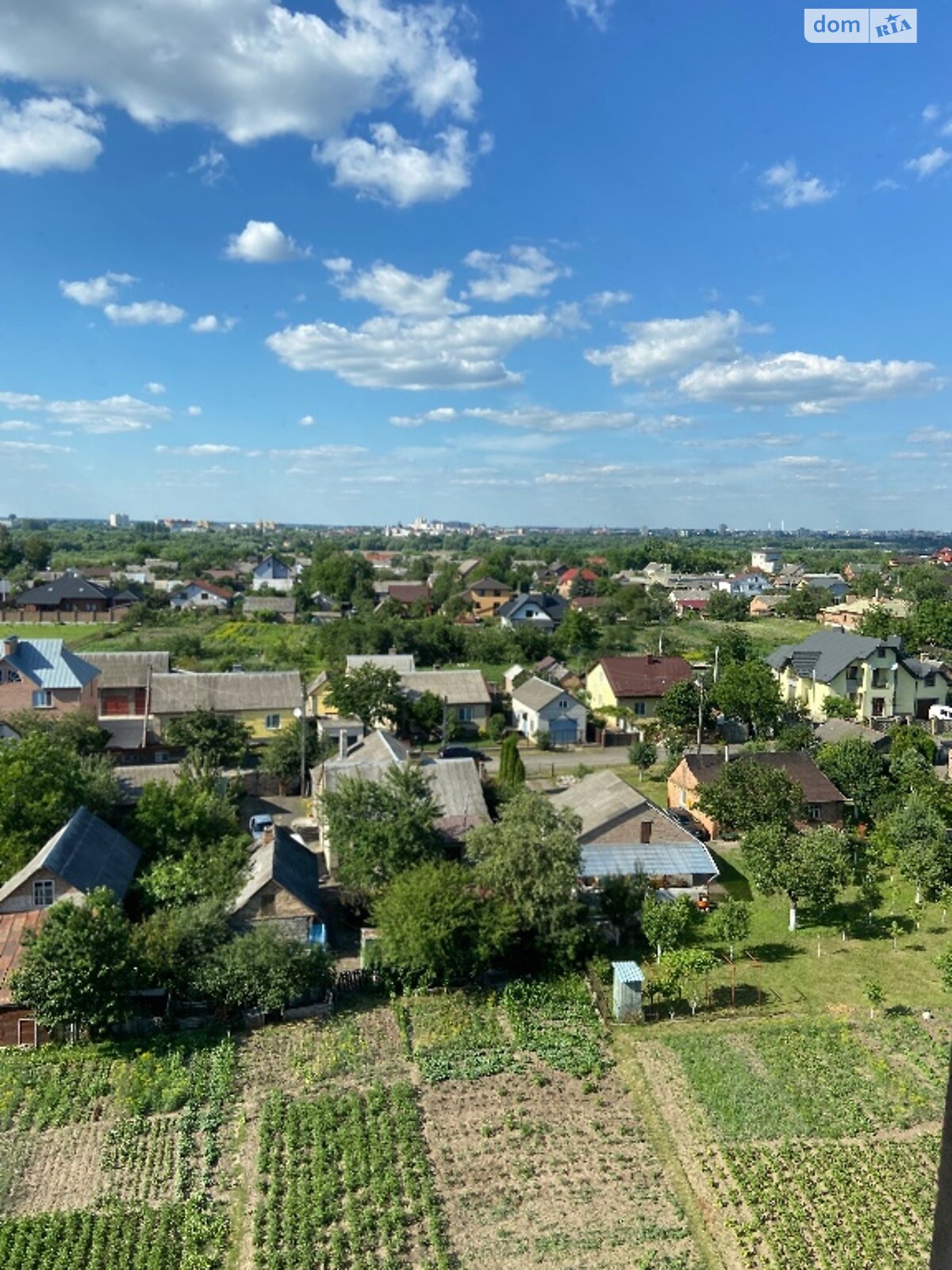 четырехкомнатная квартира с мебелью в Луцке, район ГПЗ, на ул. Грабовского 11 в аренду на долгий срок помесячно фото 1