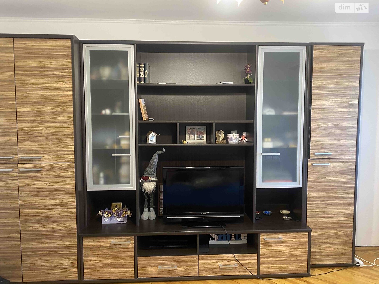 трехкомнатная квартира в Луцке, район Гуща, на ул. Наливайко 14А, кв. 40 в аренду на долгий срок помесячно фото 1