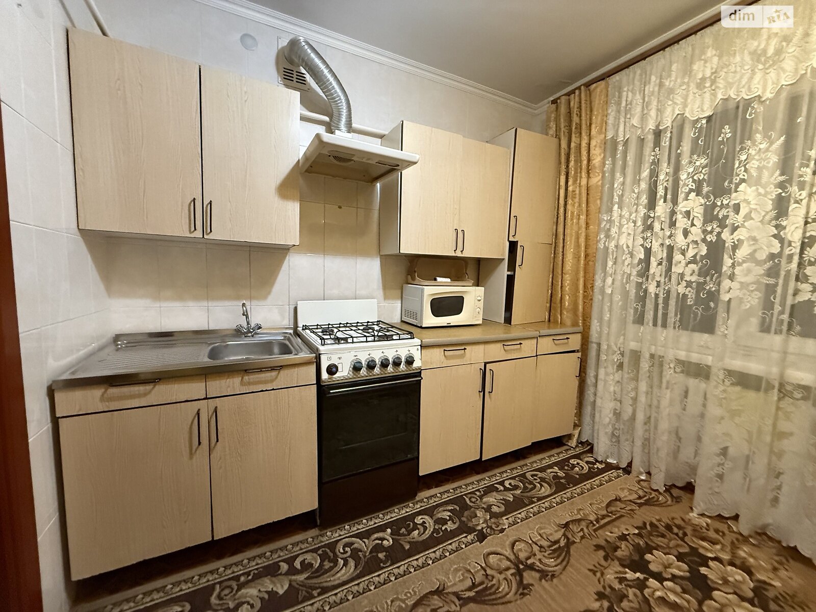 двокімнатна квартира в Луцьку, район Кічкарівка, на вул. Чернишевського 1 в довготривалу оренду помісячно фото 1 двокімнатна квартира в Луцьку, район Кічкарівка, на вул. Чернишевського 1 в довготривалу оренду помісячно фото 1