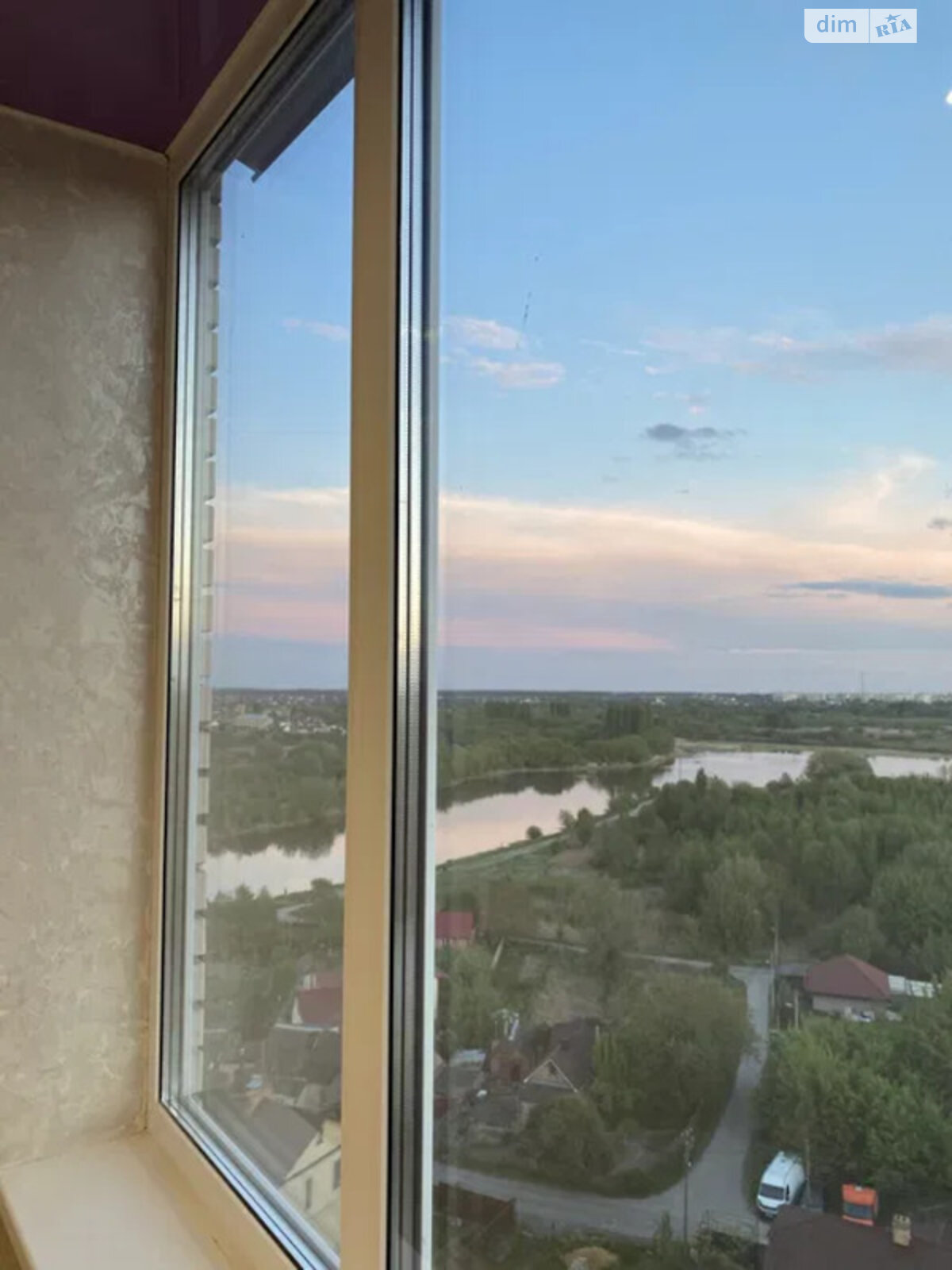 трикімнатна квартира в Луцьку, район Красне, на вул. Ковельська в довготривалу оренду помісячно фото 1 трикімнатна квартира в Луцьку, район Красне, на вул. Ковельська в довготривалу оренду помісячно фото 1
