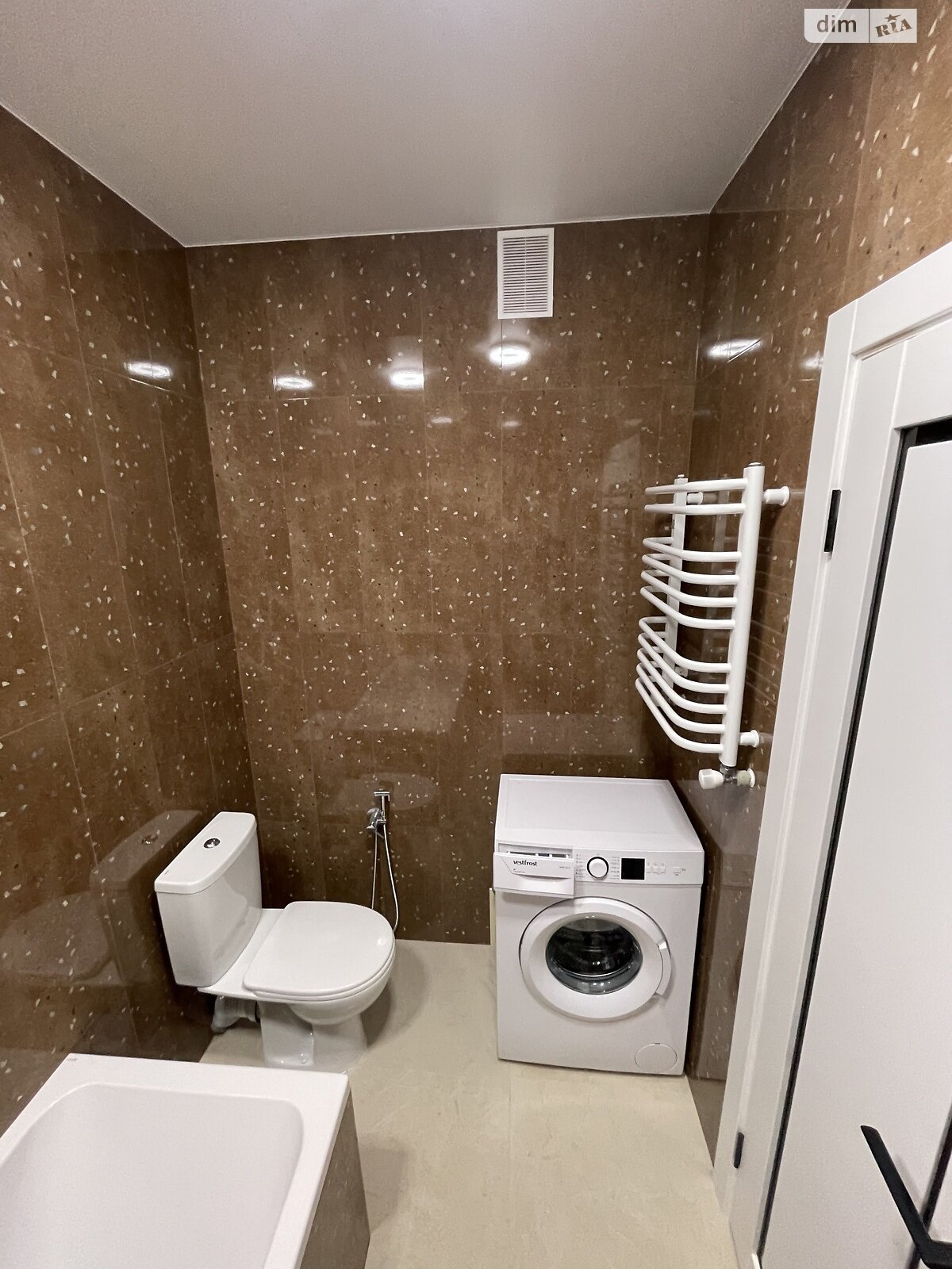 однокомнатная квартира в Луцке, район Теремно, на ул. Ровенская 113 в аренду на долгий срок помесячно фото 1