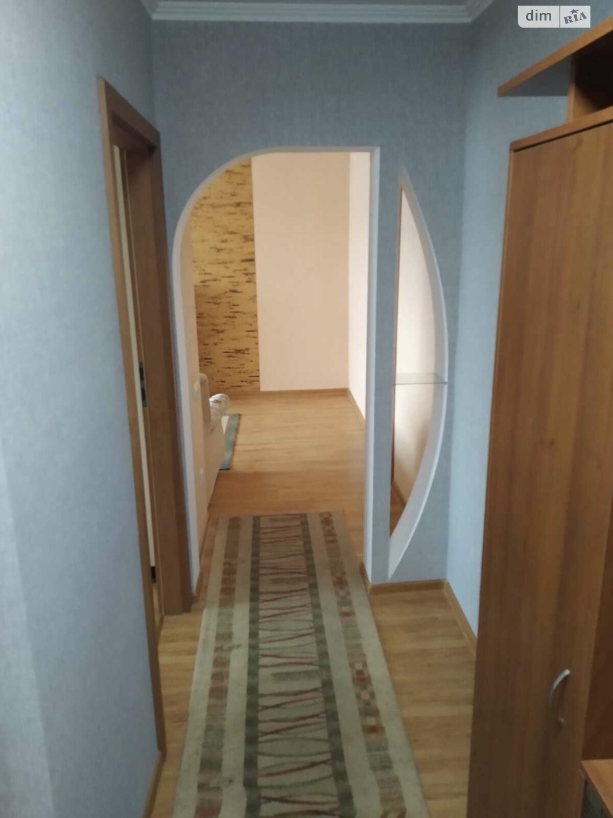 трикімнатна квартира з ремонтом в Луцьку, район Теремно, на просп. Відродження в довготривалу оренду помісячно фото 1 трикімнатна квартира з ремонтом в Луцьку, район Теремно, на просп. Відродження в довготривалу оренду помісячно фото 1