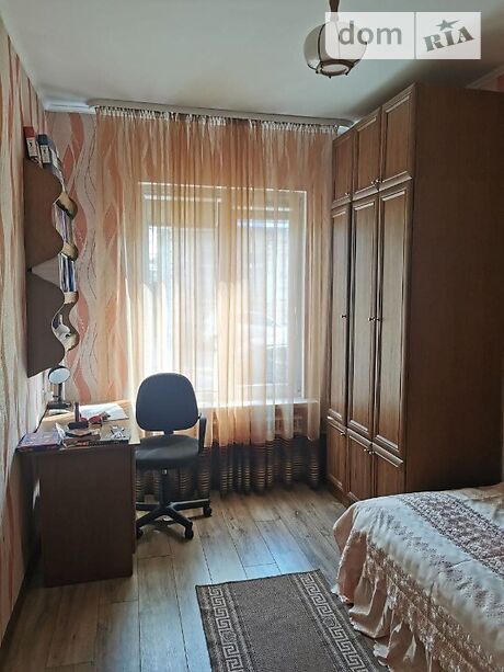 двухкомнатная квартира в Луцке, район Центр, на ул. Богдана Хмельницкого в аренду на долгий срок помесячно фото 1 двухкомнатная квартира в Луцке, район Центр, на ул. Богдана Хмельницкого в аренду на долгий срок помесячно фото 1