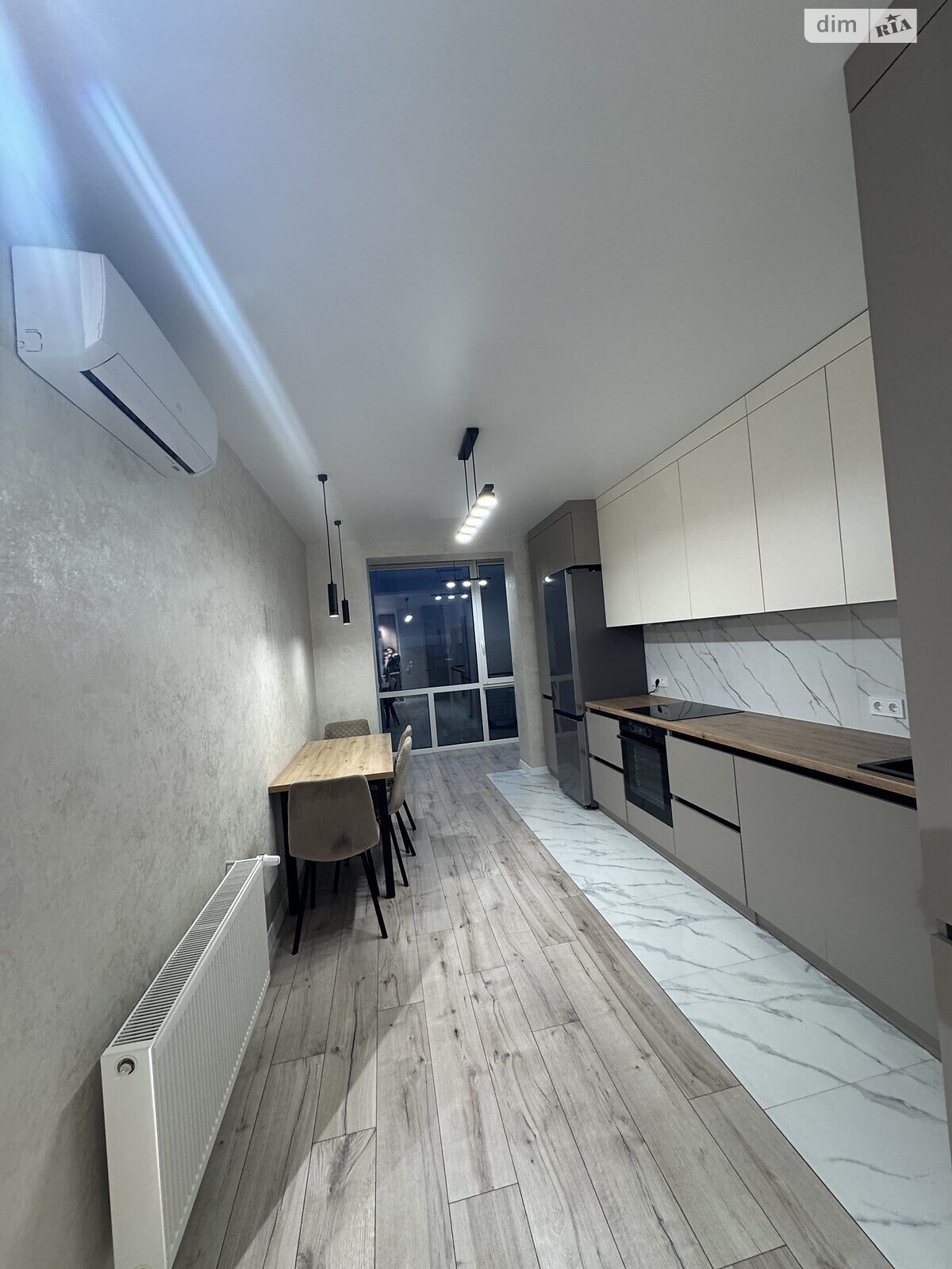 однокімнатна квартира в Луцьку, район Центр, на вул. Франка Івана 57 в довготривалу оренду помісячно фото 1