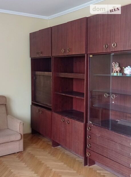 трехкомнатная квартира с мебелью в Луцке, район Центр, на ул. Грибоедова в аренду на долгий срок помесячно фото 1 трехкомнатная квартира с мебелью в Луцке, район Центр, на ул. Грибоедова в аренду на долгий срок помесячно фото 1