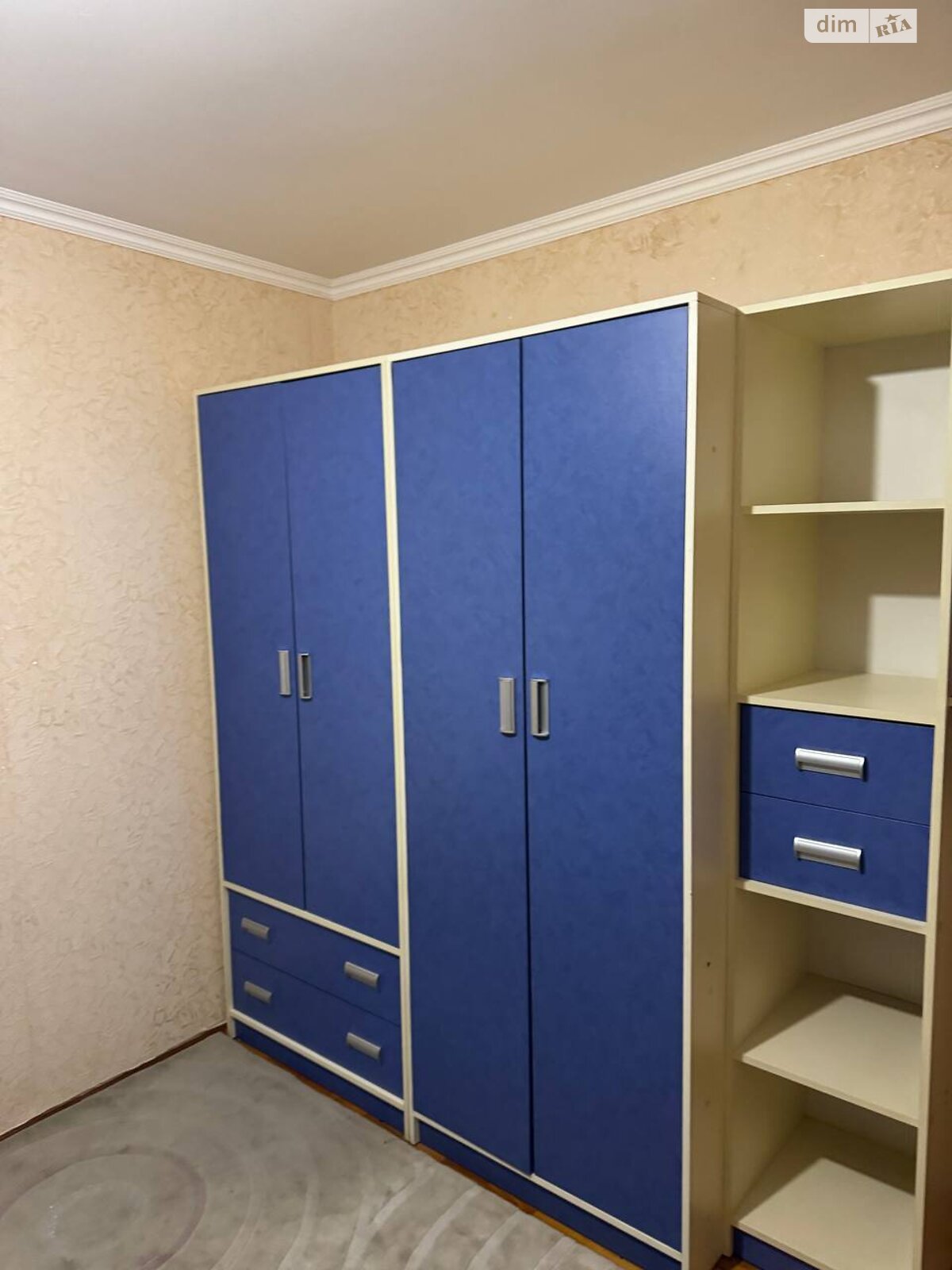 двухкомнатная квартира в Луцке, район Центр, на ул. Гулака-Артемовского в аренду на долгий срок помесячно фото 1 двухкомнатная квартира в Луцке, район Центр, на ул. Гулака-Артемовского в аренду на долгий срок помесячно фото 1