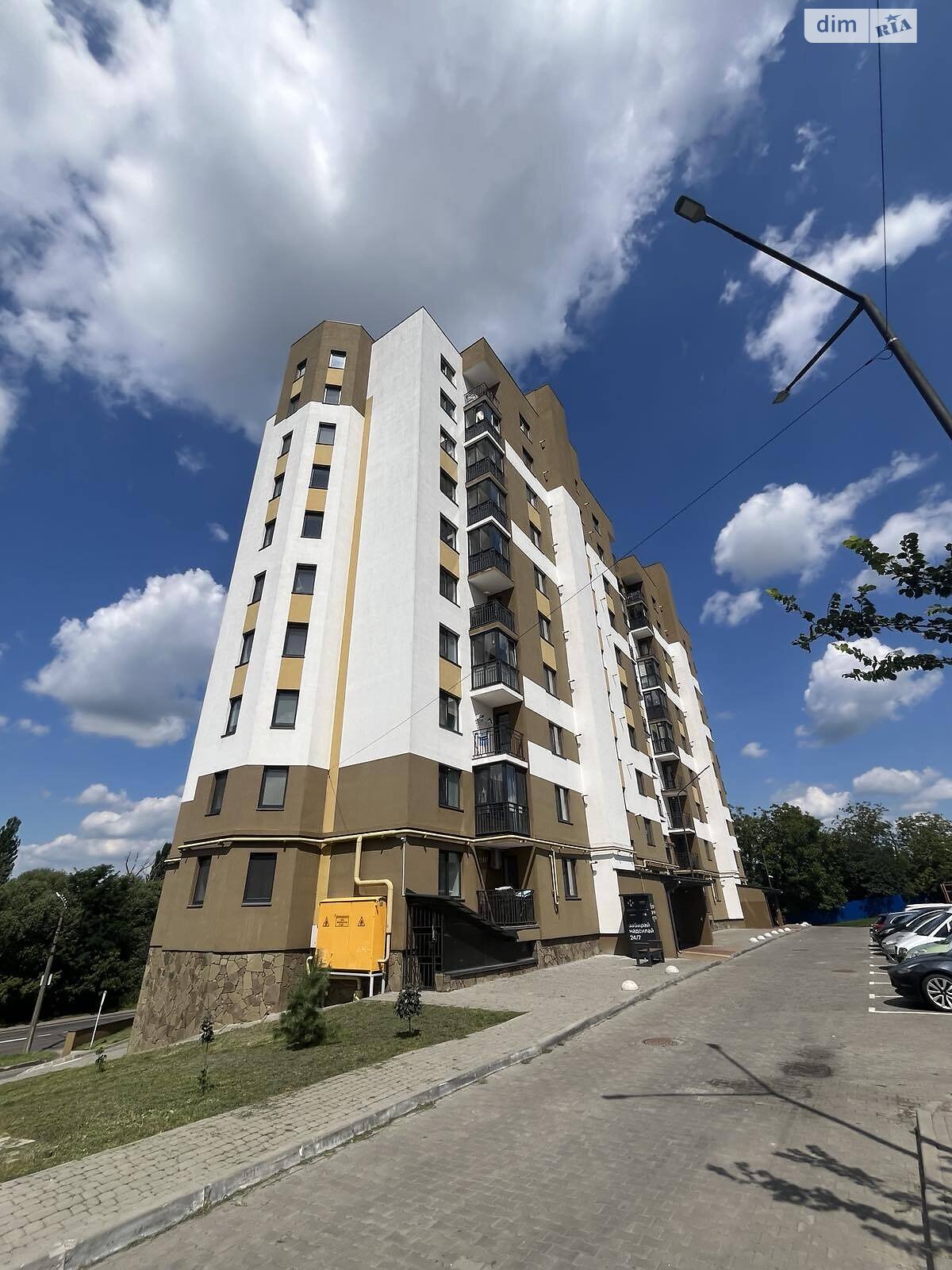 однокімнатна квартира в Луцьку, район Центр, на вул. Залізнична 20 в довготривалу оренду помісячно фото 1