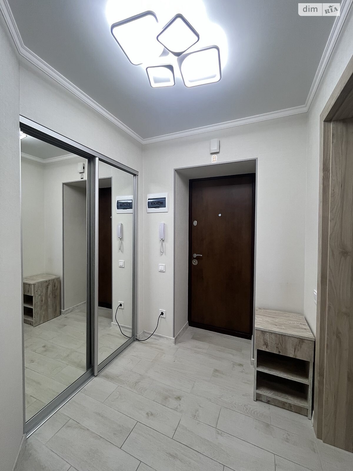 однокімнатна квартира в Луцьку, район Центр, на вул. Залізнична 20 в довготривалу оренду помісячно фото 1