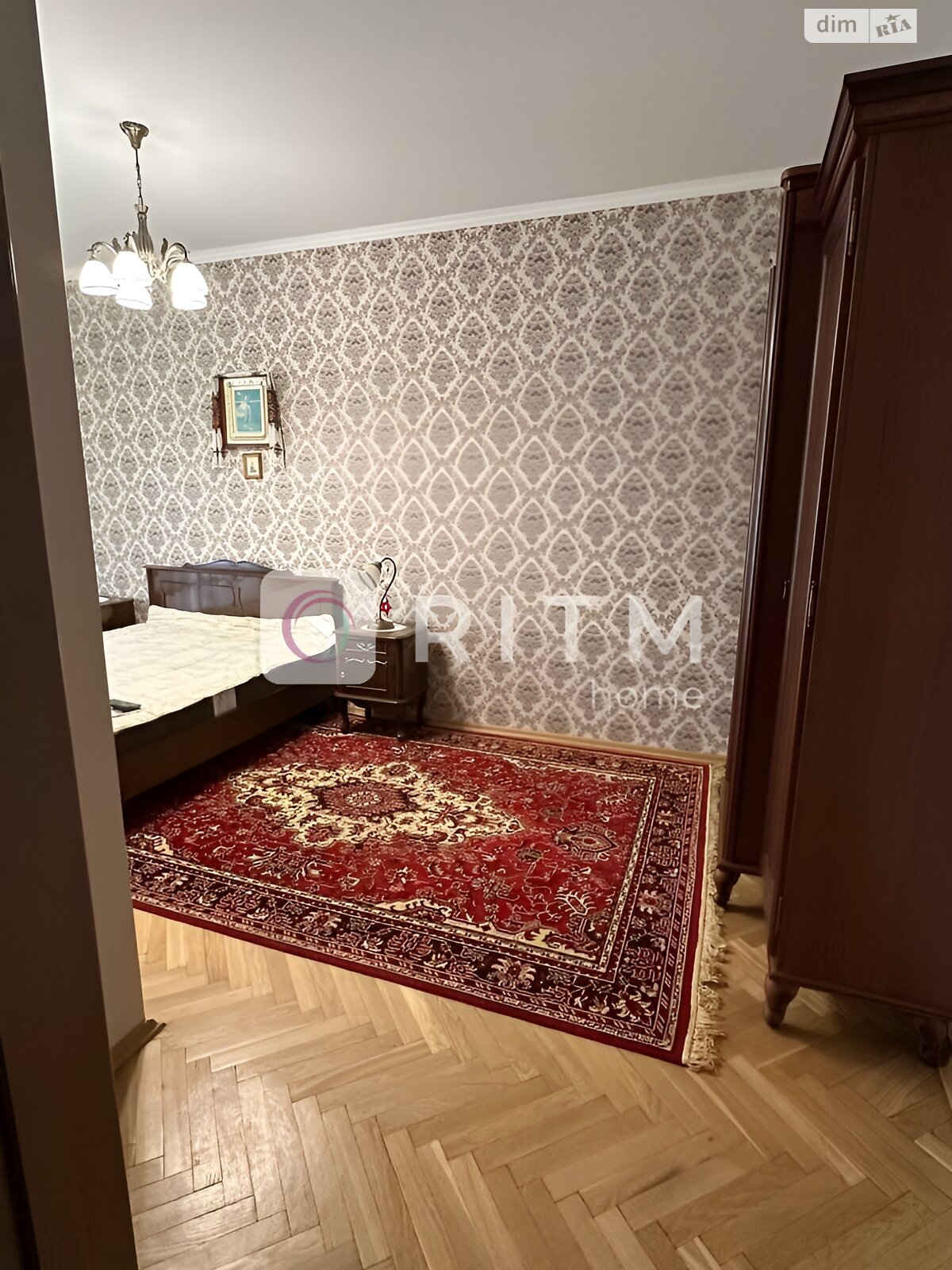 трехкомнатная квартира в Луцке, район Центр, на ул. Леси Украинки 42 в аренду на долгий срок помесячно фото 1 трехкомнатная квартира в Луцке, район Центр, на ул. Леси Украинки 42 в аренду на долгий срок помесячно фото 1