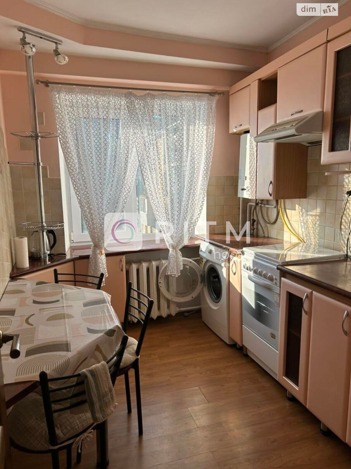 двокімнатна квартира з меблями в Луцьку, район Центр, на вул. Лесі Українки 21 в довготривалу оренду помісячно фото 1 двокімнатна квартира з меблями в Луцьку, район Центр, на вул. Лесі Українки 21 в довготривалу оренду помісячно фото 1