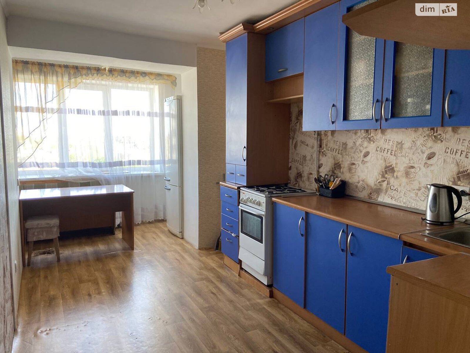 двокімнатна квартира в Луцьку, район Центр, на вул. Набережна в довготривалу оренду помісячно фото 1 двокімнатна квартира в Луцьку, район Центр, на вул. Набережна в довготривалу оренду помісячно фото 1