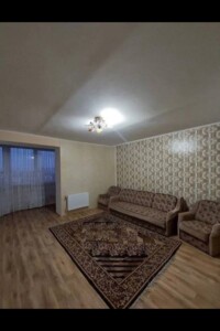 двокімнатна квартира в Луцьку, район Центр, на вул. Набережна в довготривалу оренду помісячно фото 2