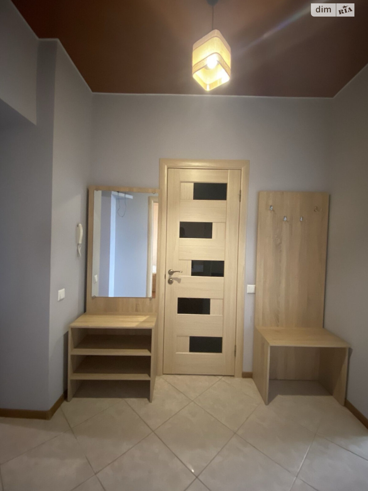 однокімнатна квартира в Луцьку, район Центр, на вул. Набережна 10 в довготривалу оренду помісячно фото 1 однокімнатна квартира в Луцьку, район Центр, на вул. Набережна 10 в довготривалу оренду помісячно фото 1