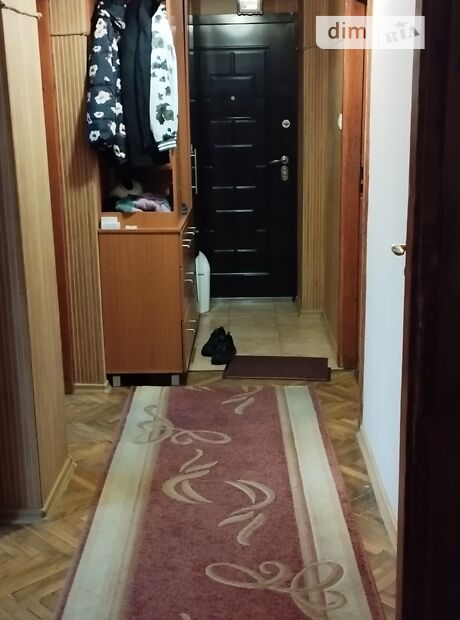 трехкомнатная квартира в Луцке, район Центр, на ул. Шопена 13 в аренду на долгий срок помесячно фото 1 трехкомнатная квартира в Луцке, район Центр, на ул. Шопена 13 в аренду на долгий срок помесячно фото 1