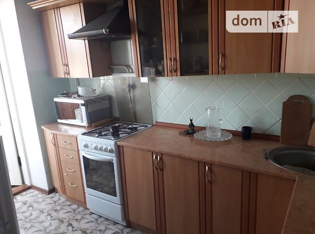 однокомнатная квартира в Луцке, район Центр, на майд. Победы 33, в аренду на долгий срок помесячно фото 1 однокомнатная квартира в Луцке, район Центр, на майд. Победы 33, в аренду на долгий срок помесячно фото 1