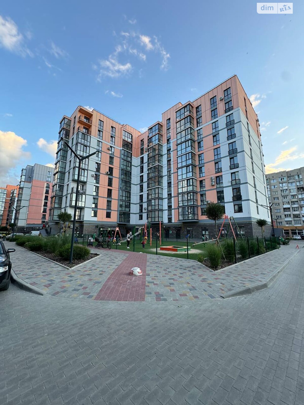 однокімнатна квартира в Луцьку, район Центр, на вул. Привокзальна 12А в довготривалу оренду помісячно фото 1 однокімнатна квартира в Луцьку, район Центр, на вул. Привокзальна 12А в довготривалу оренду помісячно фото 1