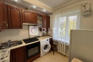 двухкомнатная квартира в Луцке, район Центр, на ул. Привокзальная 4 в аренду на долгий срок помесячно фото 2 двухкомнатная квартира в Луцке, район Центр, на ул. Привокзальная 4 в аренду на долгий срок помесячно фото 2