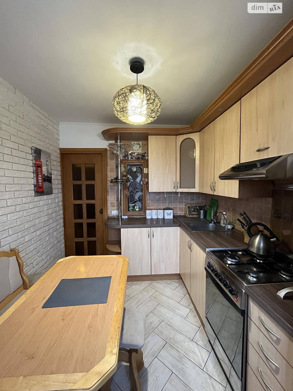 двухкомнатная квартира в Луцке, район Центр, на ул. Света 3 в аренду на долгий срок помесячно фото 1