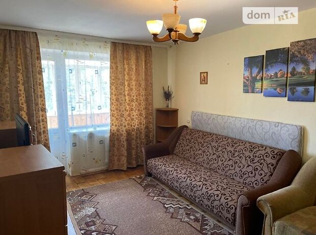 однокомнатная квартира с мебелью в Луцке, район Центр, на просп. Грушевского Президента 3, кв. 7, в аренду на долгий срок помесячно фото 1 однокомнатная квартира с мебелью в Луцке, район Центр, на просп. Грушевского Президента 3, кв. 7, в аренду на долгий срок помесячно фото 1