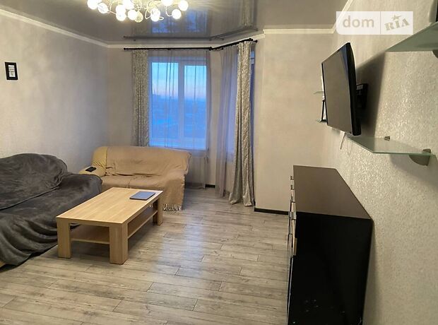 трехкомнатная квартира с мебелью в Луцке, район Центр, на ул. Набережная 2 в аренду на долгий срок помесячно фото 1 трехкомнатная квартира с мебелью в Луцке, район Центр, на ул. Набережная 2 в аренду на долгий срок помесячно фото 1