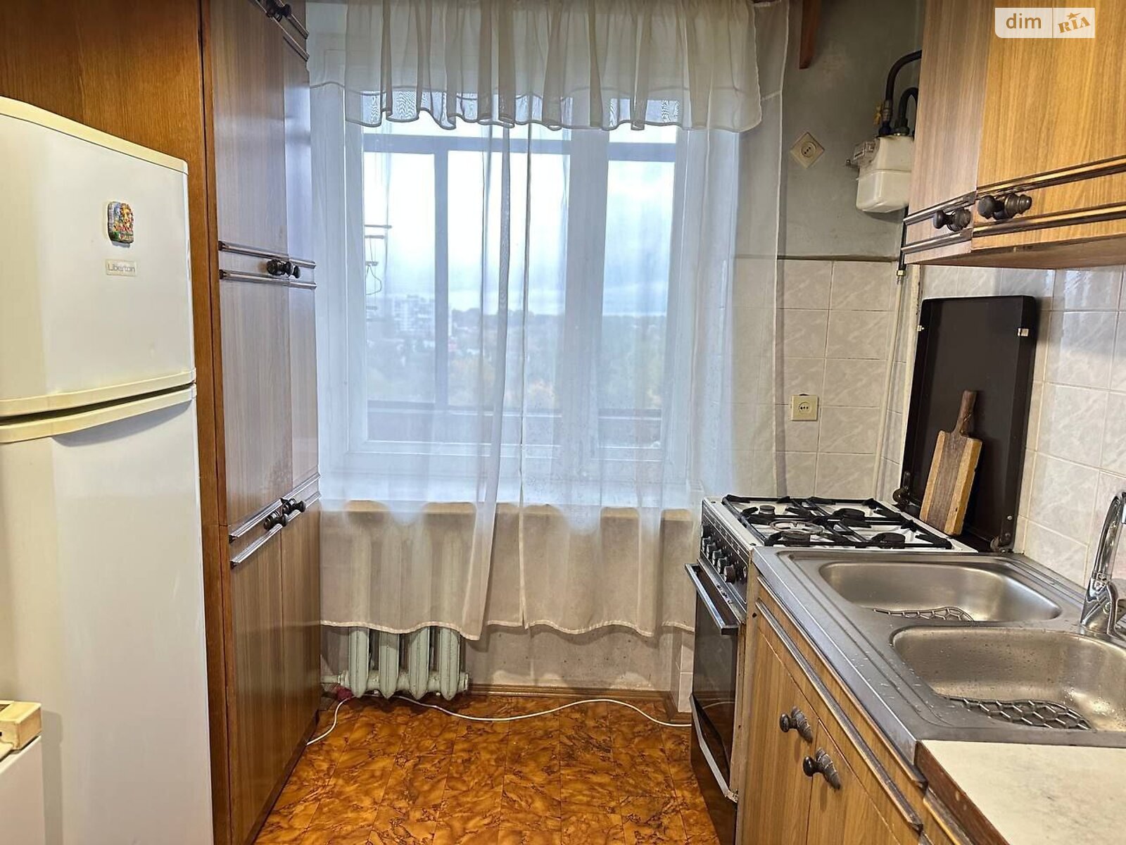 трикімнатна квартира в Львові, район Батальна, на вул. Лисеницька 1 в довготривалу оренду помісячно фото 1