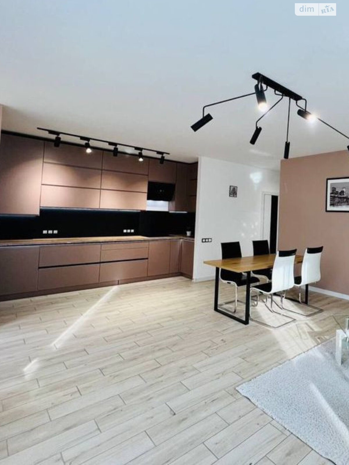 однокомнатная квартира в Львове, район Боднаровка, на ул. Франциска Скорини 42 в аренду на долгий срок помесячно фото 1 однокомнатная квартира в Львове, район Боднаровка, на ул. Франциска Скорини 42 в аренду на долгий срок помесячно фото 1