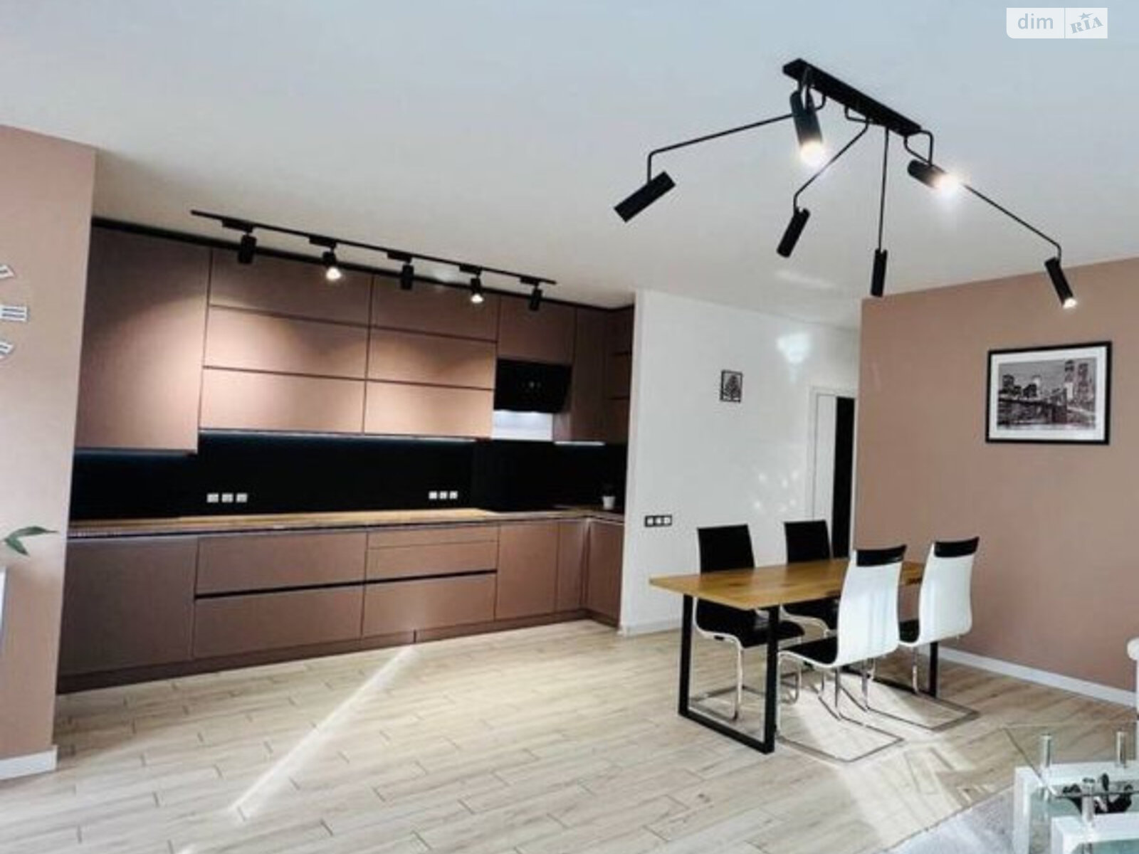 однокомнатная квартира в Львове, район Боднаровка, на ул. Франциска Скорини 42 в аренду на долгий срок помесячно фото 1 однокомнатная квартира в Львове, район Боднаровка, на ул. Франциска Скорини 42 в аренду на долгий срок помесячно фото 1