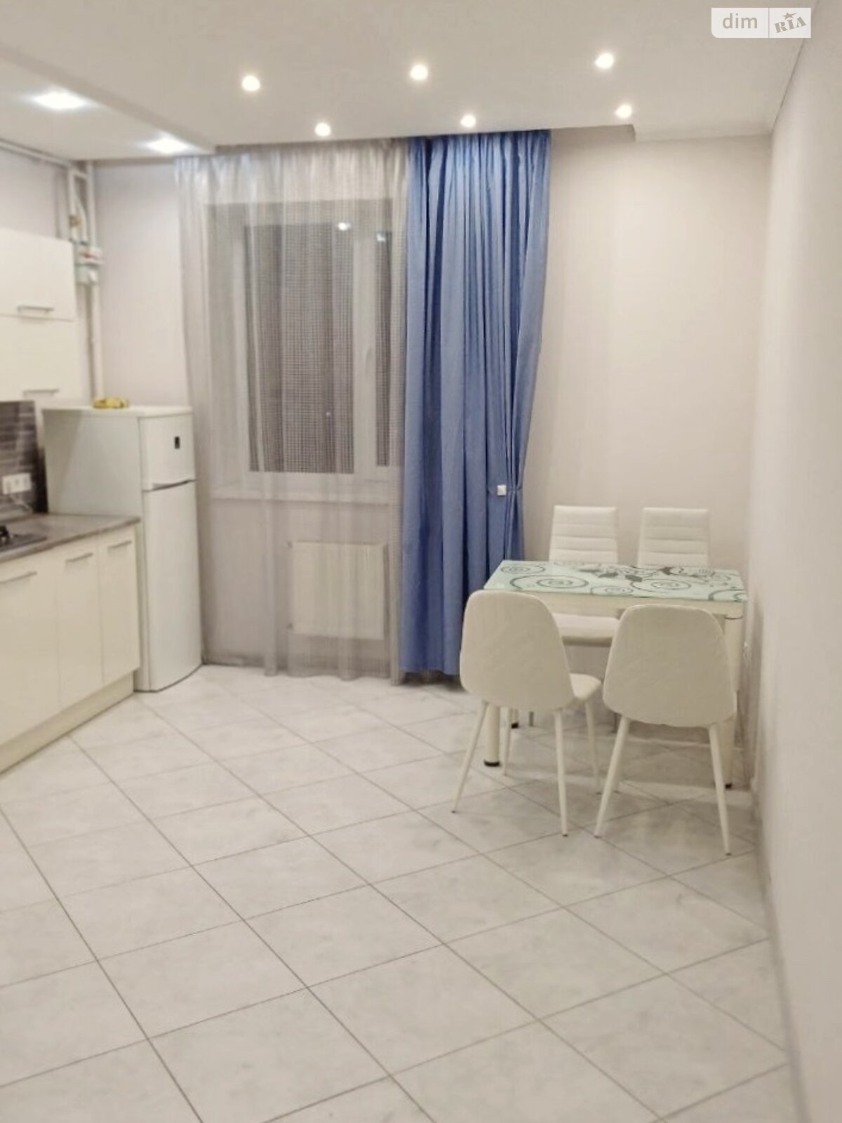 однокомнатная квартира в Львове, район Богдановка, на ул. Кравченко Ульяны 8 в аренду на долгий срок помесячно фото 1