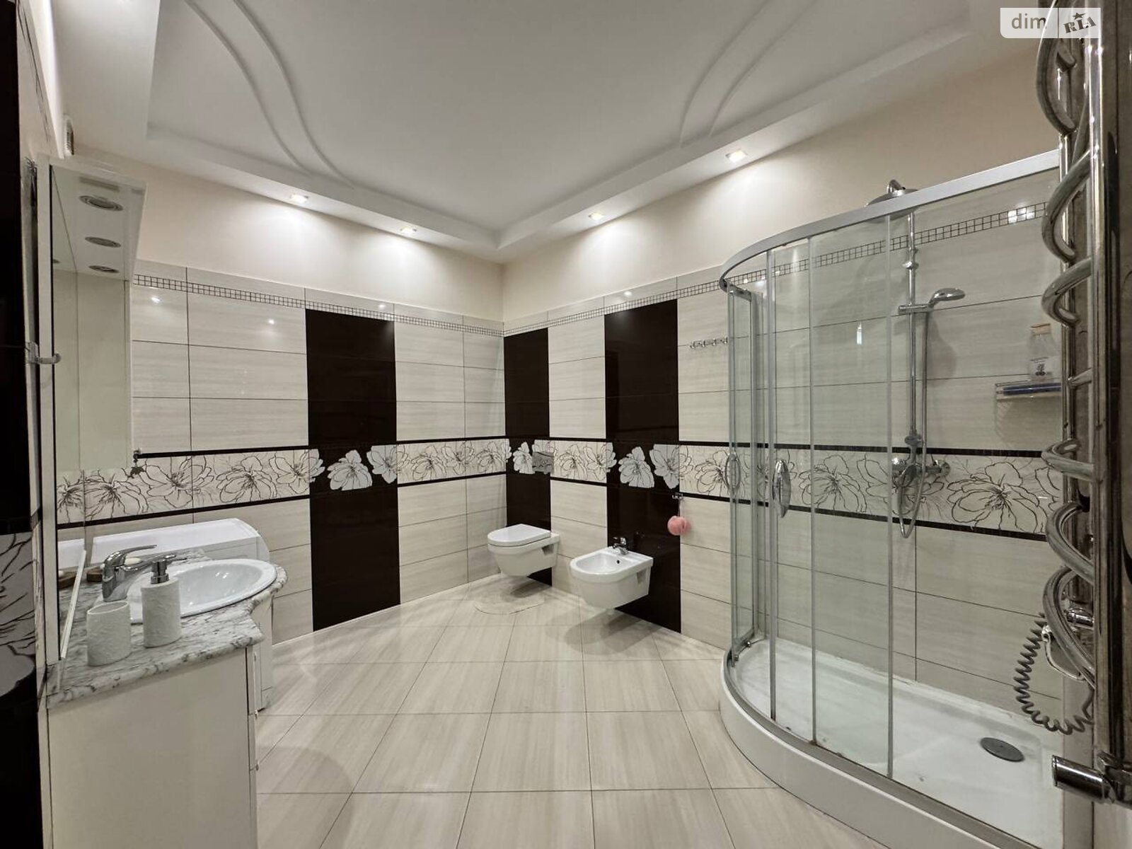 двухкомнатная квартира в Львове, район Богдановка, на ул. Пороховая в аренду на долгий срок помесячно фото 1 двухкомнатная квартира в Львове, район Богдановка, на ул. Пороховая в аренду на долгий срок помесячно фото 1