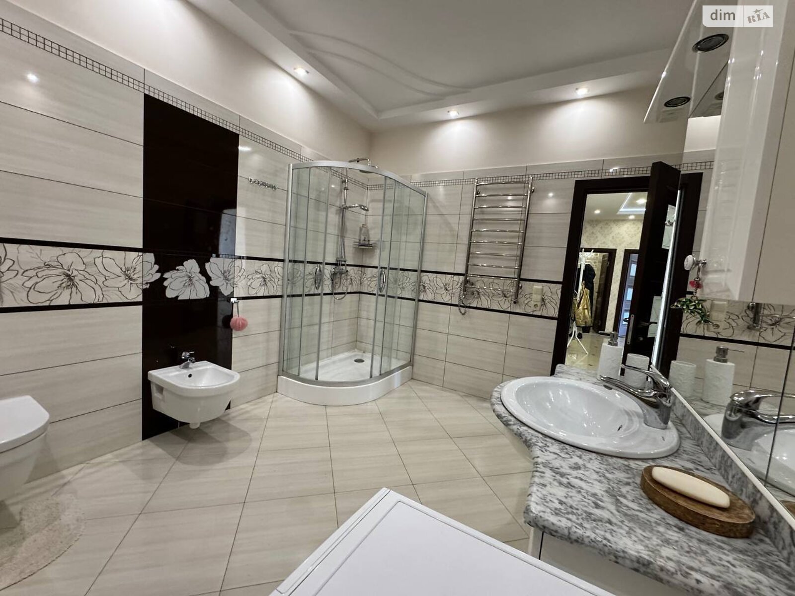 двухкомнатная квартира в Львове, район Богдановка, на ул. Пороховая в аренду на долгий срок помесячно фото 1 двухкомнатная квартира в Львове, район Богдановка, на ул. Пороховая в аренду на долгий срок помесячно фото 1