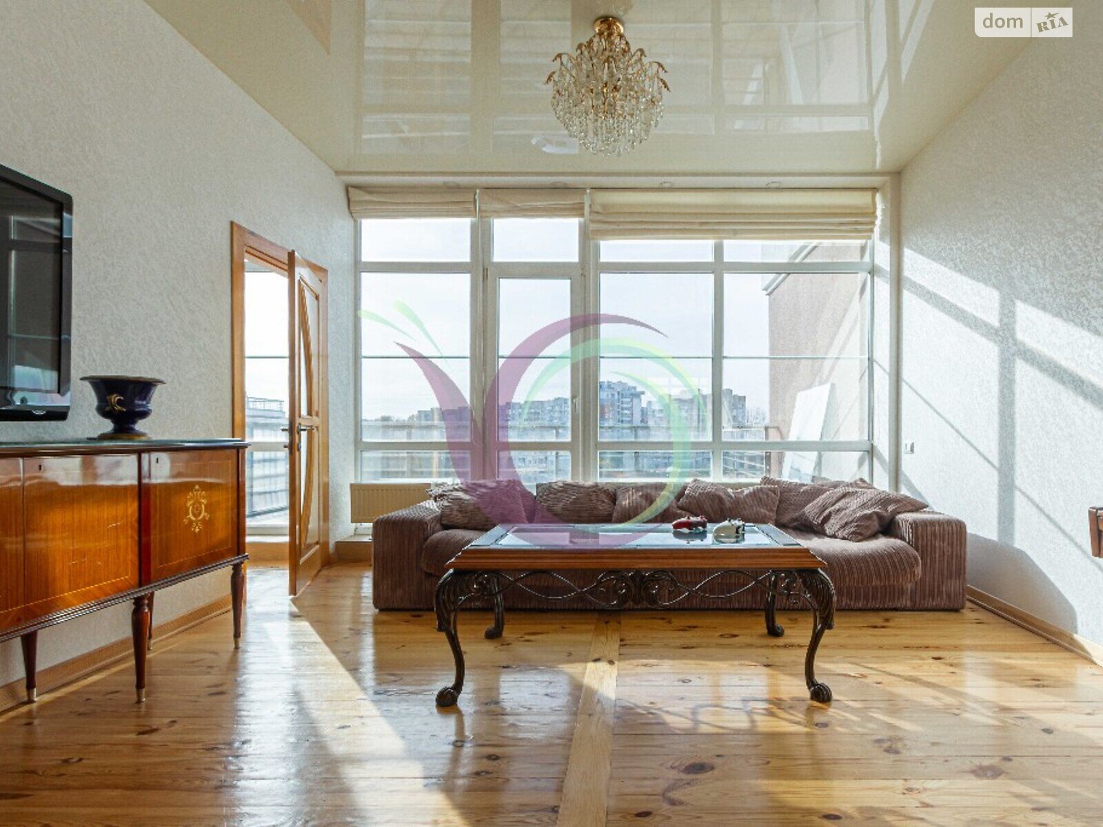 трехкомнатная квартира с мебелью в Львове, район Франковский, на ул. Бойковская в аренду на долгий срок помесячно фото 1