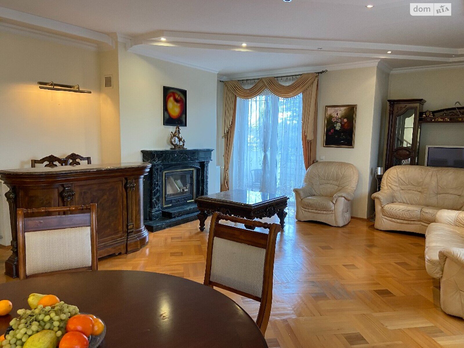 трехкомнатная квартира в Львове, район Франковский, на ул. Рудницкого Академика 21 в аренду на долгий срок помесячно фото 1