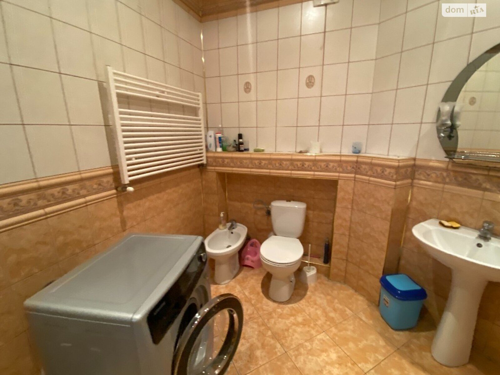 трехкомнатная квартира в Львове, район Франковский, на ул. Рудницкого Академика 21 в аренду на долгий срок помесячно фото 1