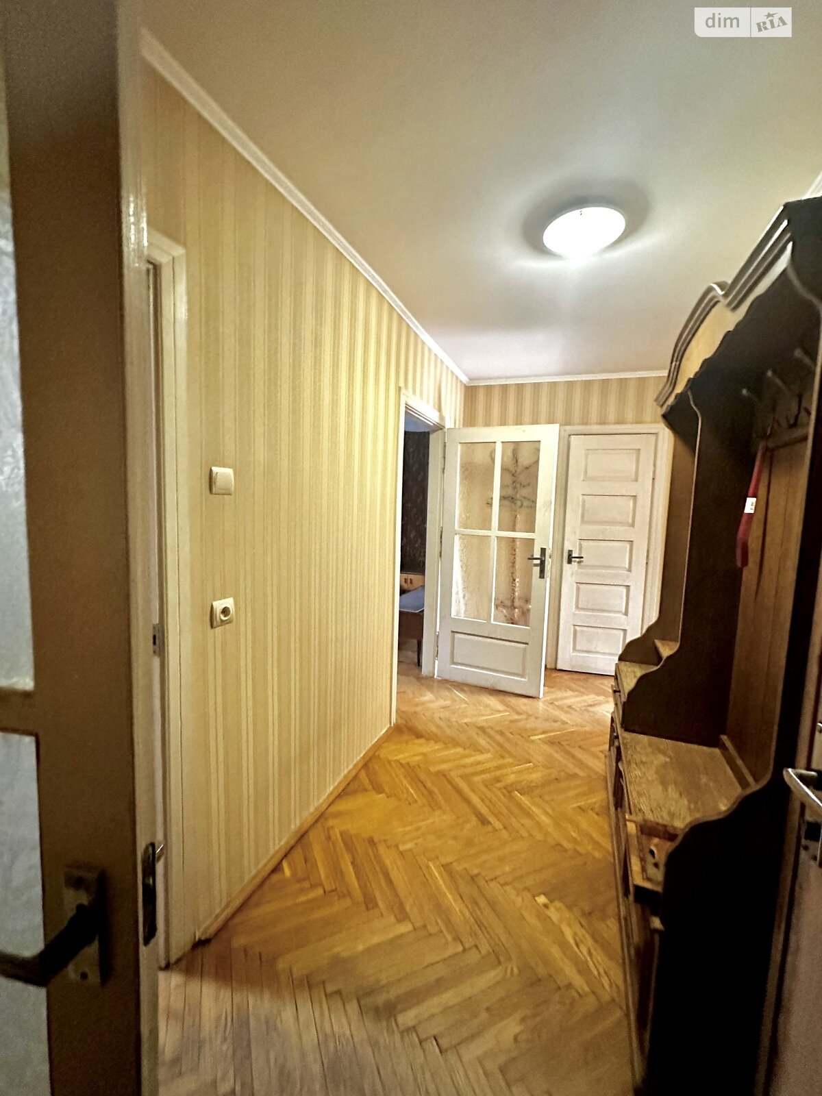 двухкомнатная квартира в Львове, район Франковский, на ул. Околичная в аренду на долгий срок помесячно фото 1 двухкомнатная квартира в Львове, район Франковский, на ул. Околичная в аренду на долгий срок помесячно фото 1