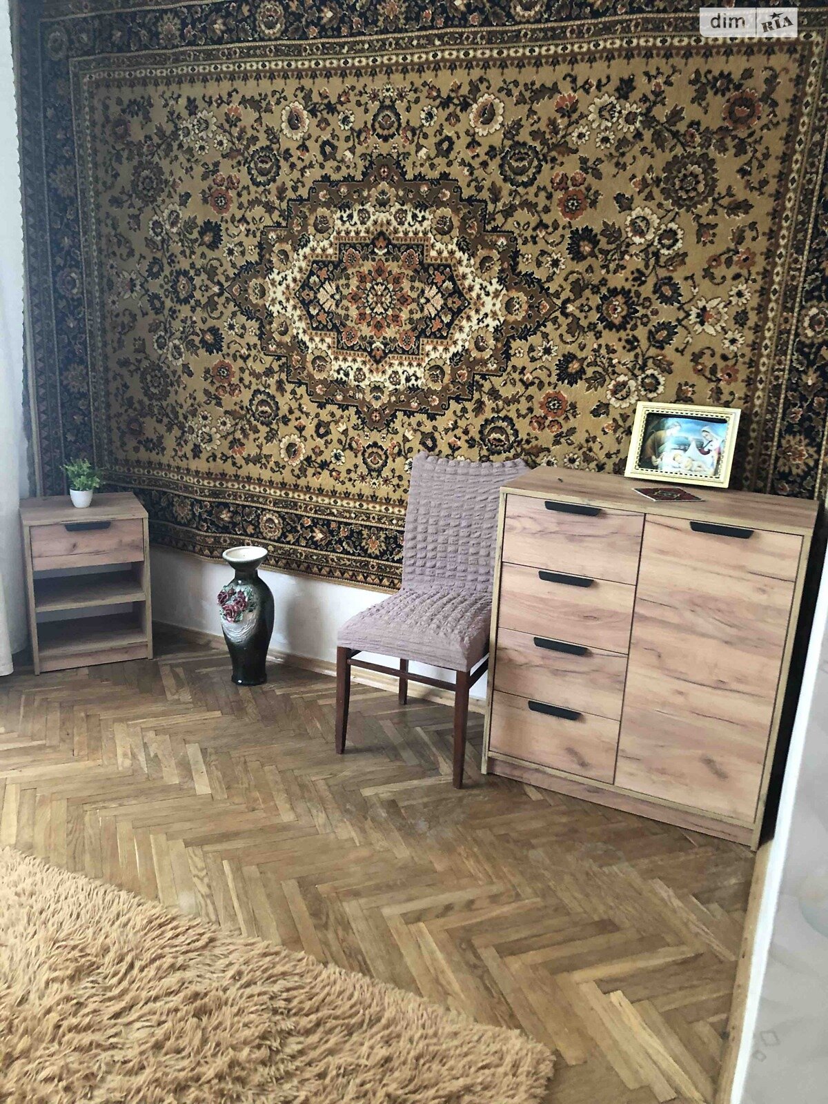 трехкомнатная квартира в Львове, район Франковский, на ул. Сергея Ефремова 79 в аренду на долгий срок помесячно фото 1 трехкомнатная квартира в Львове, район Франковский, на ул. Сергея Ефремова 79 в аренду на долгий срок помесячно фото 1
