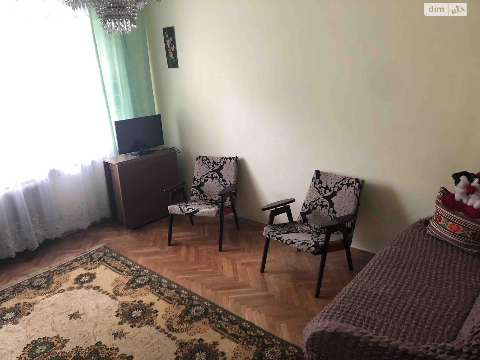 трехкомнатная квартира в Львове, район Франковский, на ул. Сергея Ефремова 79 в аренду на долгий срок помесячно фото 1 трехкомнатная квартира в Львове, район Франковский, на ул. Сергея Ефремова 79 в аренду на долгий срок помесячно фото 1