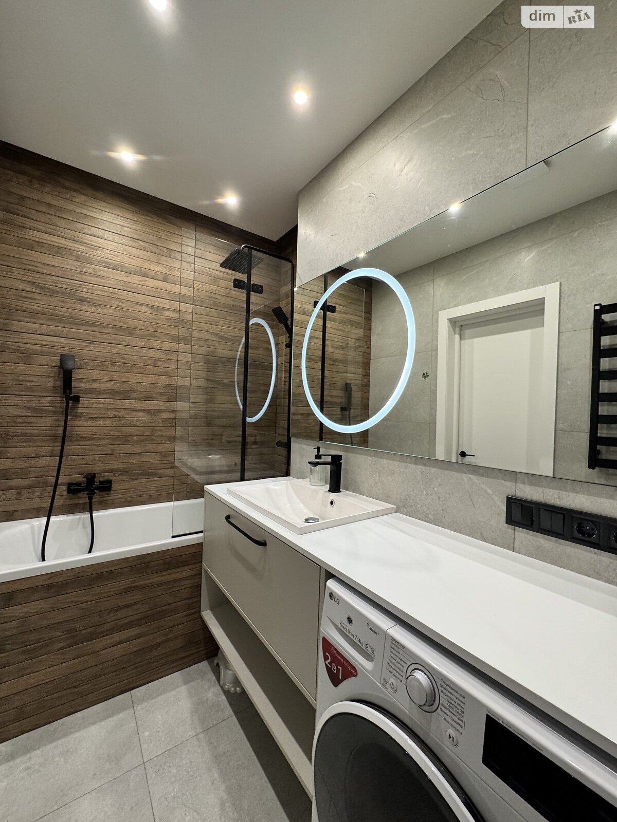 двокімнатна квартира в Львові, район Франківський, на вул. Трускавецька 2Б в довготривалу оренду помісячно фото 1 двокімнатна квартира в Львові, район Франківський, на вул. Трускавецька 2Б в довготривалу оренду помісячно фото 1