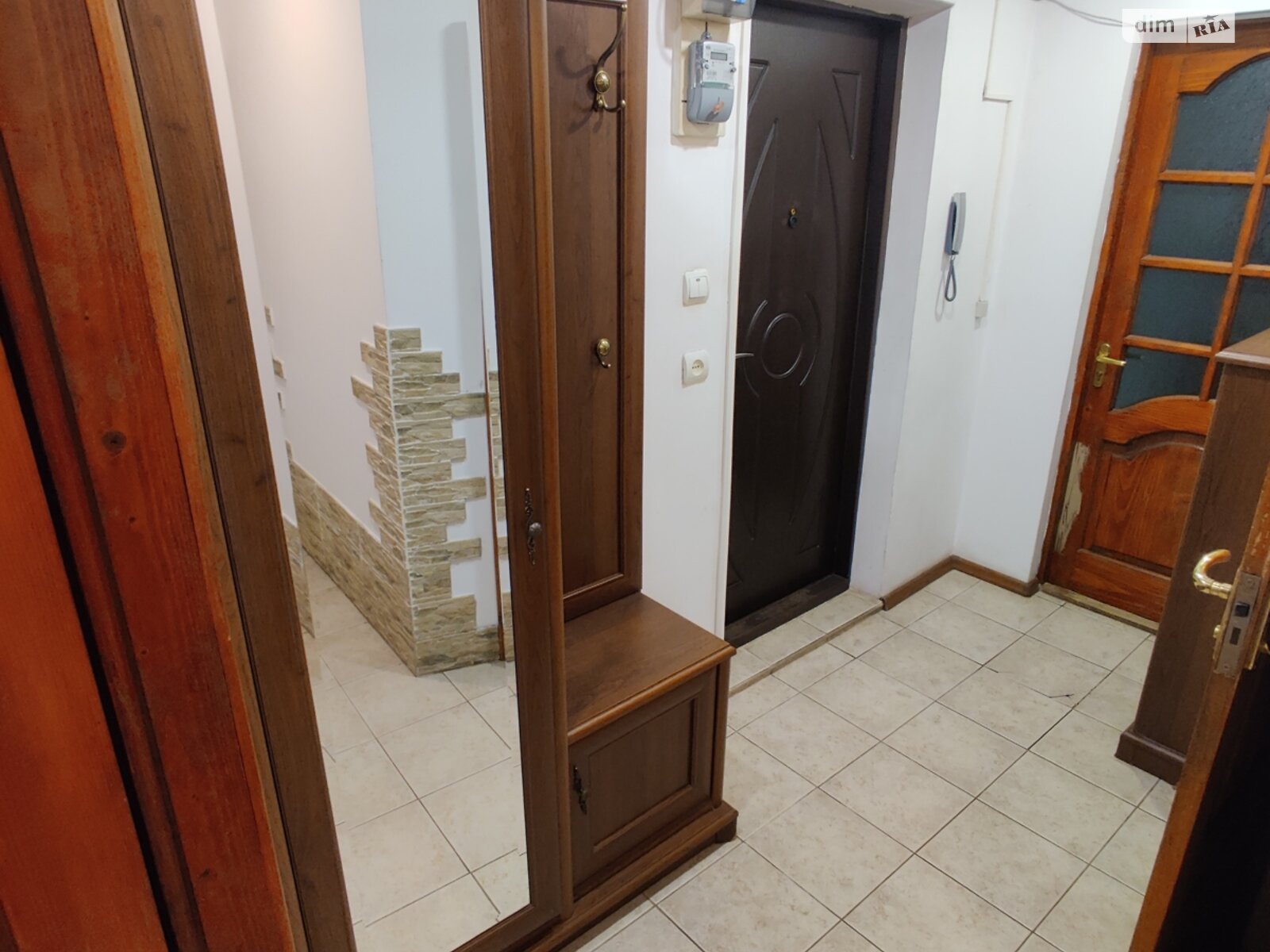 однокомнатная квартира в Львове, район Франковский, на ул. Владимира Великого в аренду на долгий срок помесячно фото 1 однокомнатная квартира в Львове, район Франковский, на ул. Владимира Великого в аренду на долгий срок помесячно фото 1