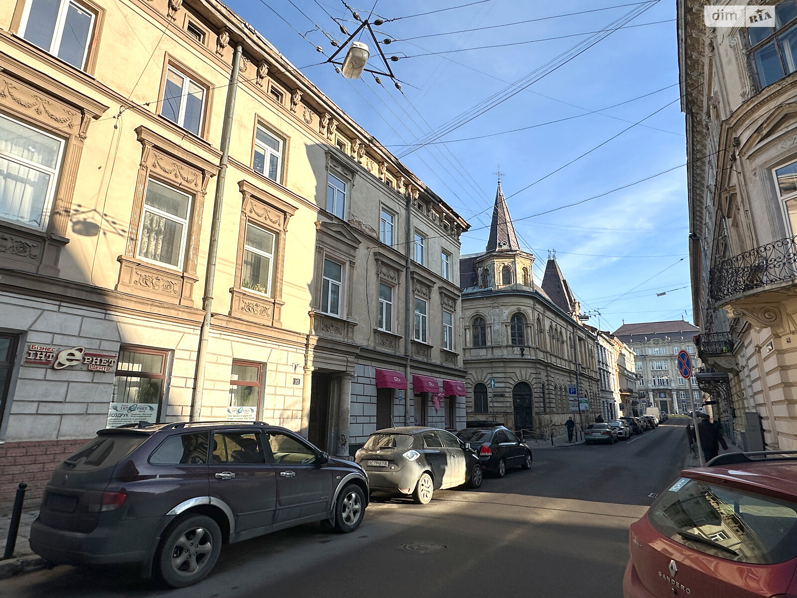 трикімнатна квартира в Львові, район Галицький, на вул. Дудаєва Джохара в довготривалу оренду помісячно фото 1 трикімнатна квартира в Львові, район Галицький, на вул. Дудаєва Джохара в довготривалу оренду помісячно фото 1