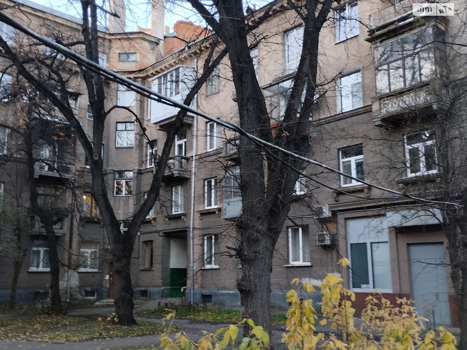 двокімнатна квартира в Львові, район Галицький, на вул. Героїв УПА 76 в довготривалу оренду помісячно фото 1