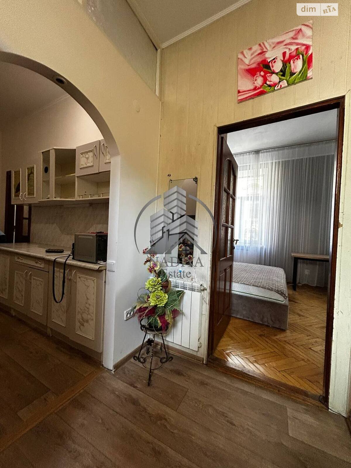 трехкомнатная квартира в Львове, район Галицкий, на ул. Гнатюка Академика в аренду на долгий срок помесячно фото 1 трехкомнатная квартира в Львове, район Галицкий, на ул. Гнатюка Академика в аренду на долгий срок помесячно фото 1
