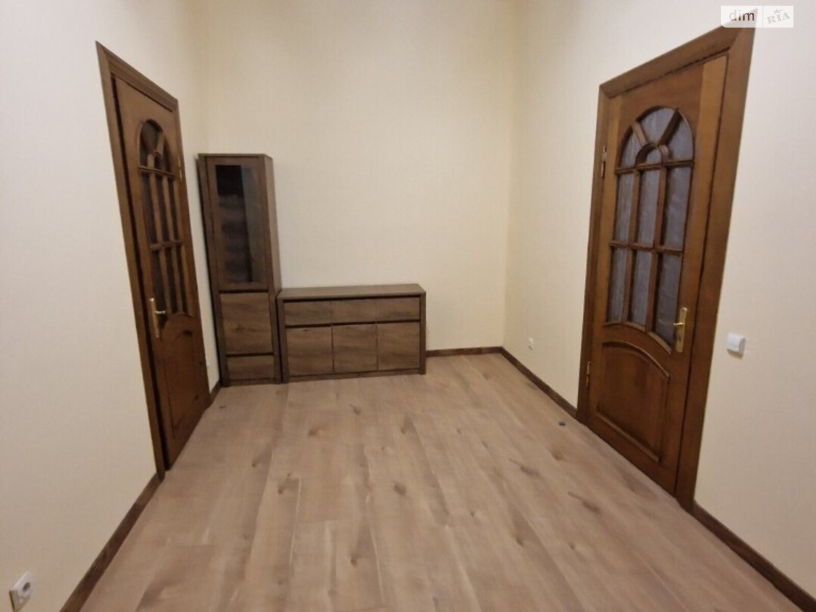 двухкомнатная квартира с мебелью в Львове, район Галицкий, на ул. Игоря Билозира в аренду на долгий срок помесячно фото 1