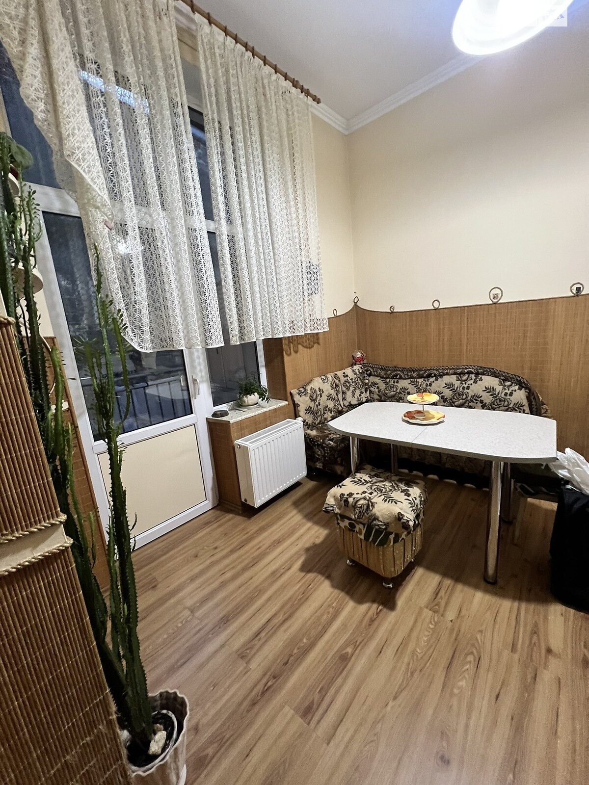 двухкомнатная квартира с ремонтом в Львове, район Галицкий, на ул. Огиенко Ивана в аренду на долгий срок помесячно фото 1