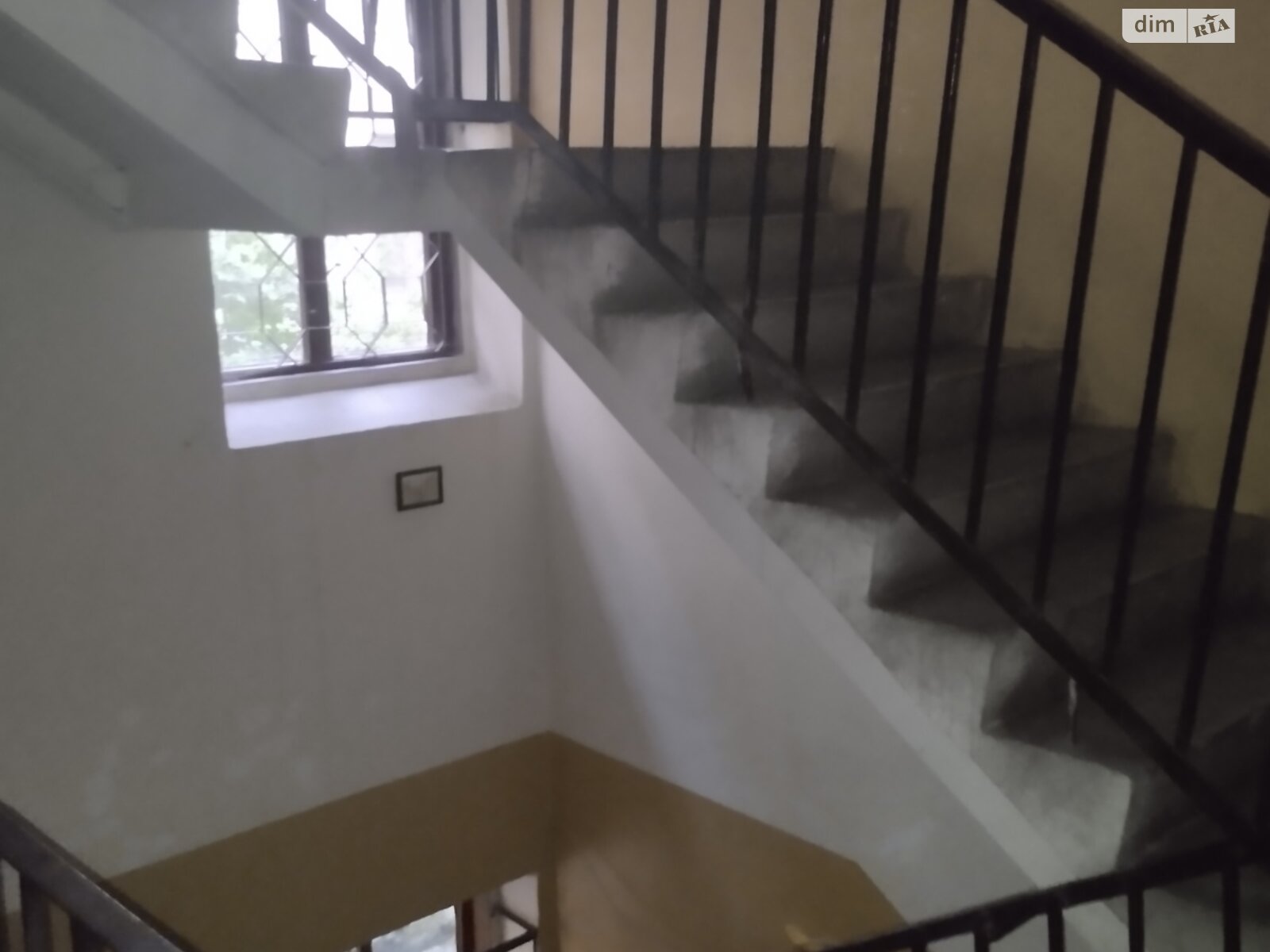 однокімнатна квартира в Львові, район Галицький, на вул. Палія 5 в довготривалу оренду помісячно фото 1 однокімнатна квартира в Львові, район Галицький, на вул. Палія 5 в довготривалу оренду помісячно фото 1