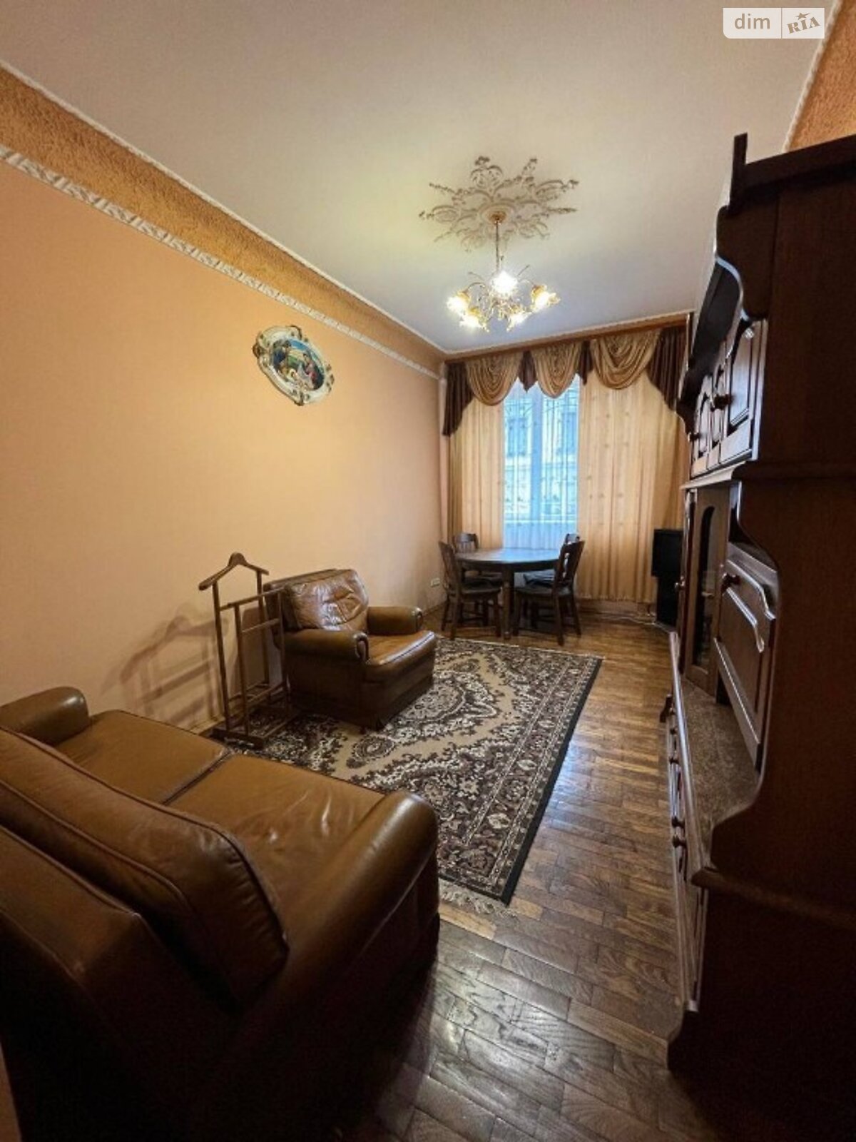 двухкомнатная квартира с мебелью в Львове, район Галицкий, на ул. Снопковская в аренду на долгий срок помесячно фото 1