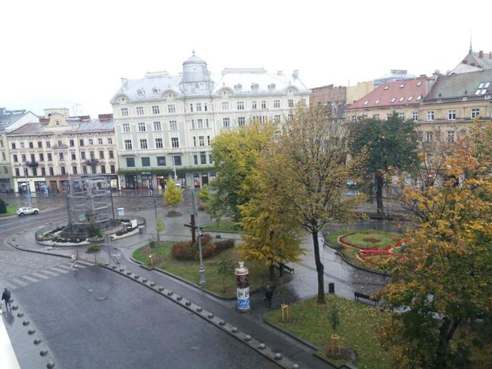 однокомнатная квартира с ремонтом в Львове, район Галицкий, на просп. Свободы в аренду на долгий срок помесячно фото 1