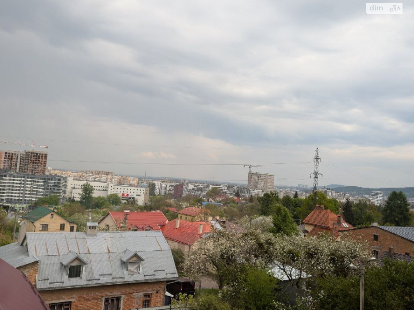 двухкомнатная квартира в Львове, район Голоско, на ул. Круглая 9 в аренду на долгий срок помесячно фото 1 двухкомнатная квартира в Львове, район Голоско, на ул. Круглая 9 в аренду на долгий срок помесячно фото 1