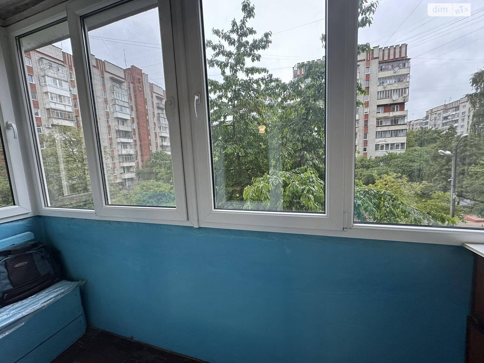 четырехкомнатная квартира в Львове, район Голоско, на ул. Липы Юрия 35 в аренду на долгий срок помесячно фото 1 четырехкомнатная квартира в Львове, район Голоско, на ул. Липы Юрия 35 в аренду на долгий срок помесячно фото 1