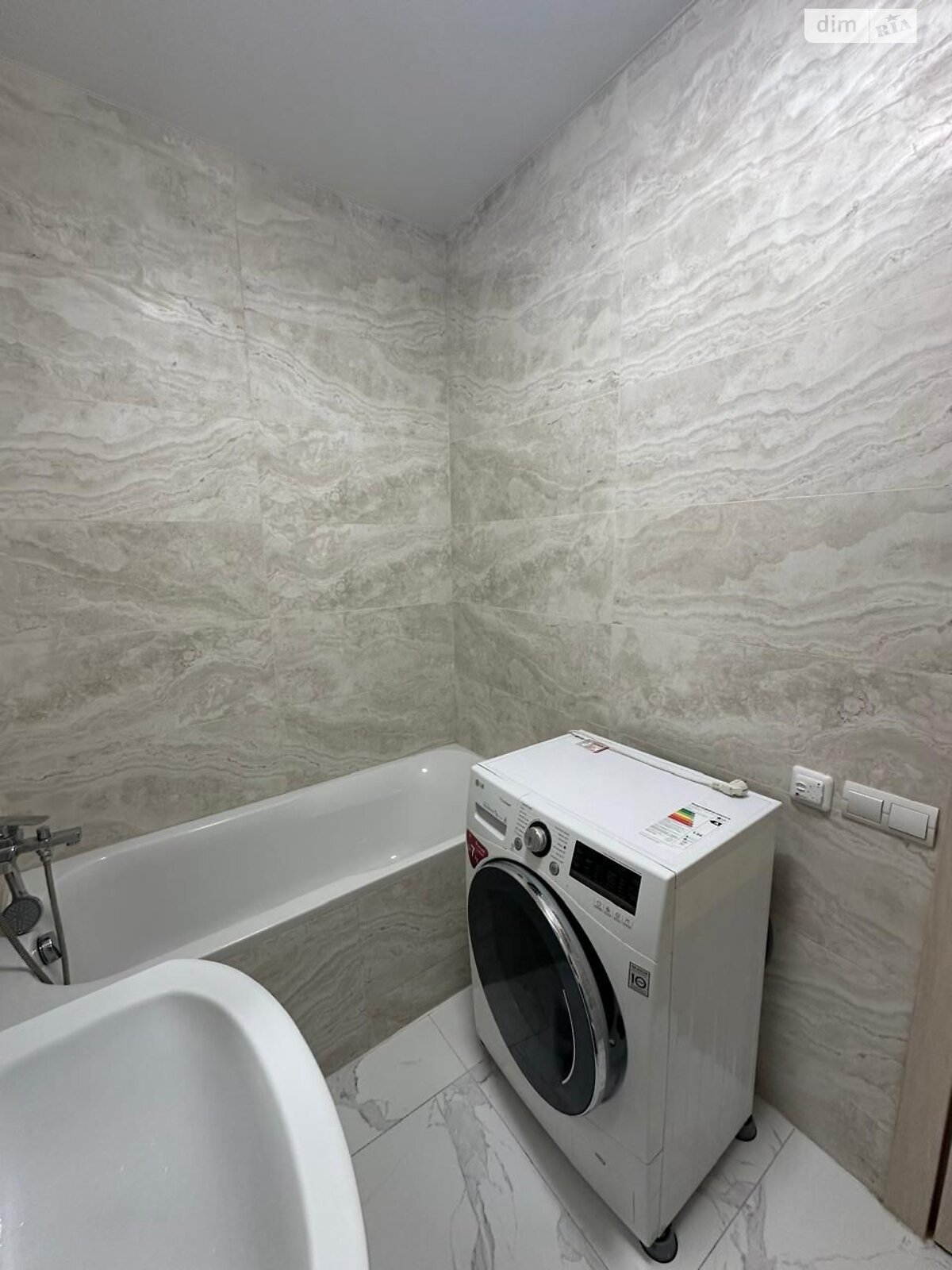 однокімнатна квартира з меблями в Львові, район Голоско, на вул. Малоголосківська в довготривалу оренду помісячно фото 1