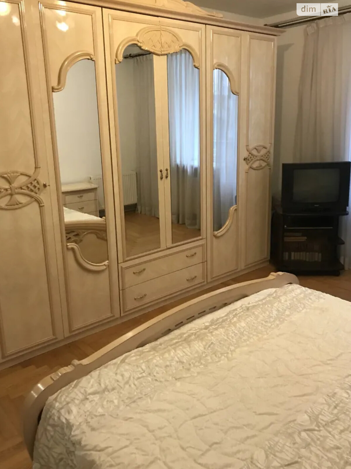 трехкомнатная квартира в Львове, район Голоско, на ул. Под Голоском 19 в аренду на долгий срок помесячно фото 1 трехкомнатная квартира в Львове, район Голоско, на ул. Под Голоском 19 в аренду на долгий срок помесячно фото 1